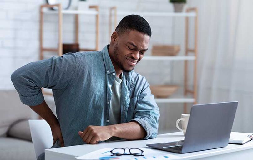 La osteocondrosis de la columna afecta a personas que tienen trabajos sedentarios